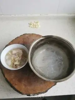 Make Garlic fan steamed shrimp step 1