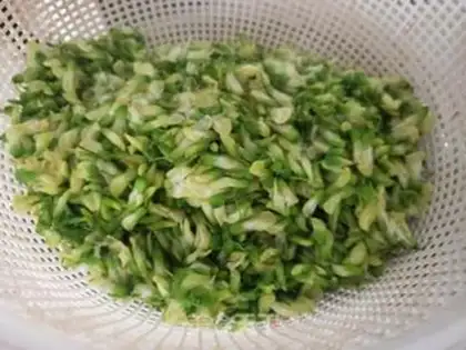 Make A flower dumpling step 3