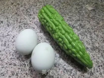 Make A duck egg and a bitter melon step 0