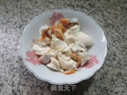 Make A duck egg and a bitter melon step 1