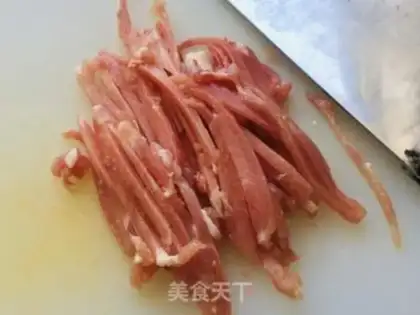 Make Garlic fried meat step 1