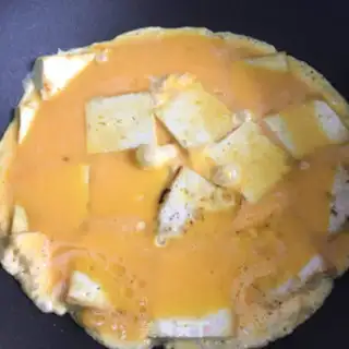 Make Eggs are fried tofu step 5