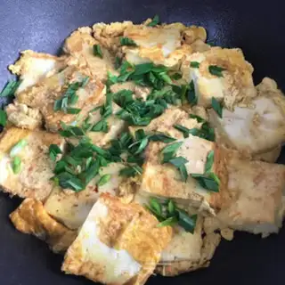 Make Eggs are fried tofu step 7