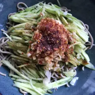 Make The cucumber silk noodles step 5