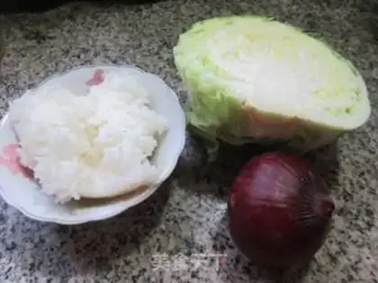 Make Onion-covered cabbage step 0