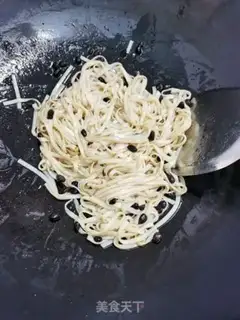 Make Peanut bean noodles step 4