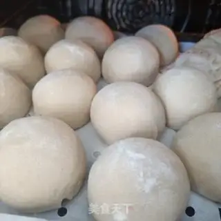 Make Mee-black buns step 12