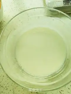 Make Strawberry cake step 5