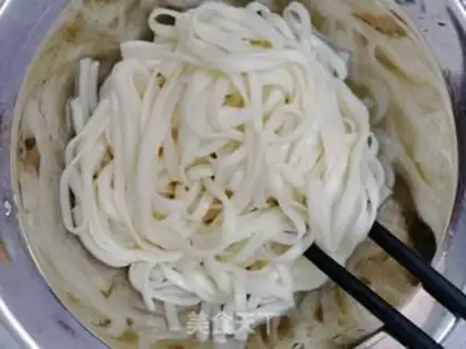 Make Mint egg noodles step 3