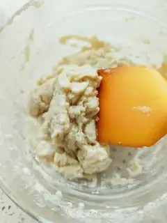 Make Strawberry cake step 7