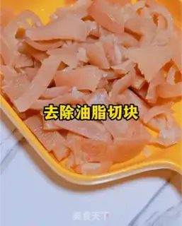 Make Pour the soup and the cage step 1