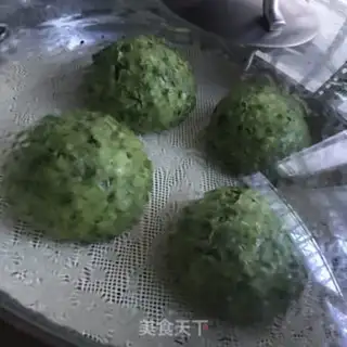 Make Emerald buns step 8