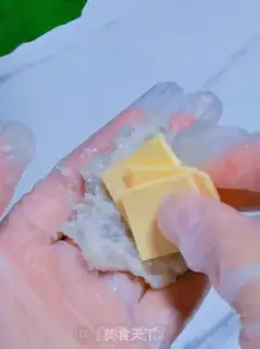 Make Melvin cheeseball step 0
