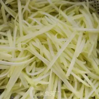 Make Wild onions with potatoes step 0