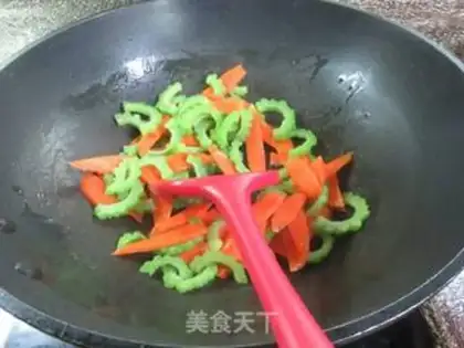 Make Carrot and bitter melon step 4