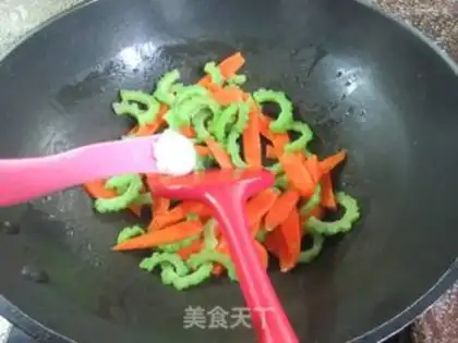 Make Carrot and bitter melon step 5