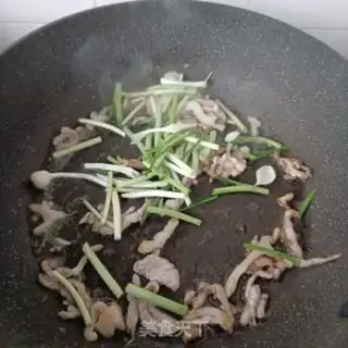 Make Wild onions with potatoes step 5