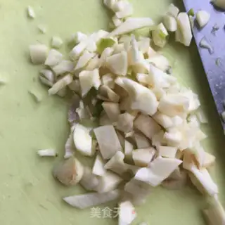 Make Garlic meat and eggplant step 1