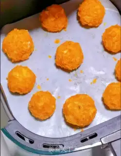 Make Melvin cheeseball step 4