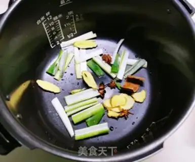 Make Five flowers of sauce step 3