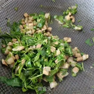 Make Willow, black-faced meat bag step 22