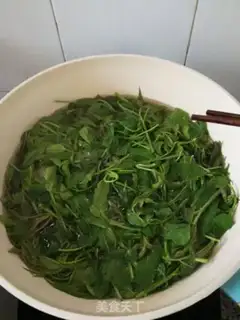 Make Champagne sauce step 1