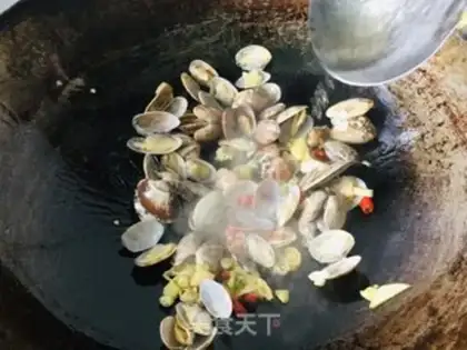 Make Pumpkin clams step 4