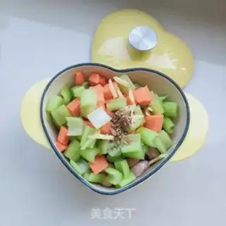 Make Celery with peanuts step 4