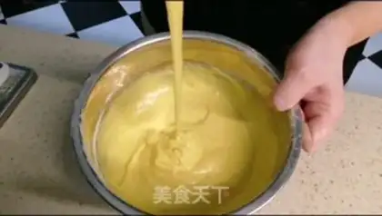 Make Chocolate-leaved fruit cake rolls step 5
