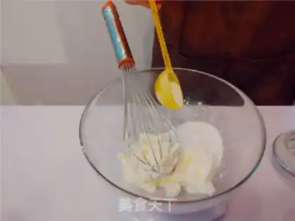 Make Yogurt cheesemus step 3