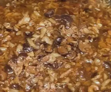 Make Meat sauce noodles step 1
