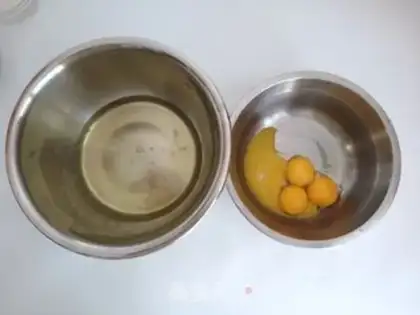 Make The original cake roll step 1