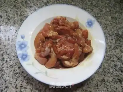 Make The chicken legs are on fire at night step 5