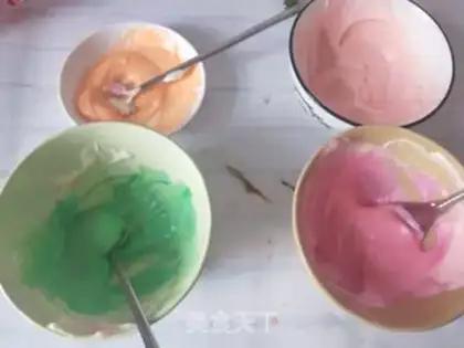 Make Handmade cake rolls and saloons step 4