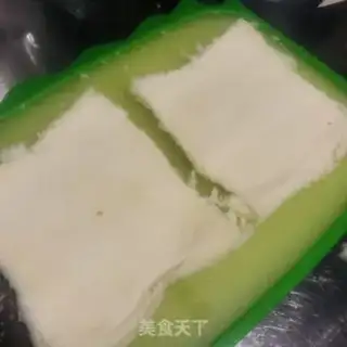 Make Apple sauce banana rolls step 2