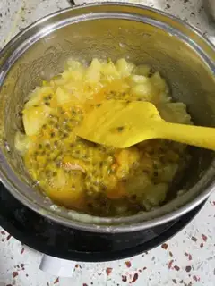 Make Porridge pineapple sauce step 5