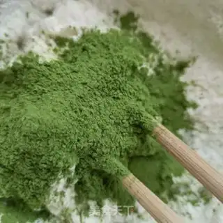 Make Colored garlic moss meat bun step 3