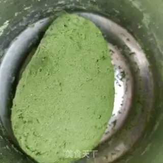 Make Colored garlic moss meat bun step 5