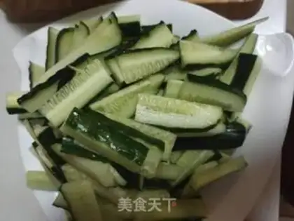 Make Ham and cucumber step 1