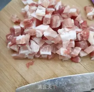 Make Colored garlic moss meat bun step 8