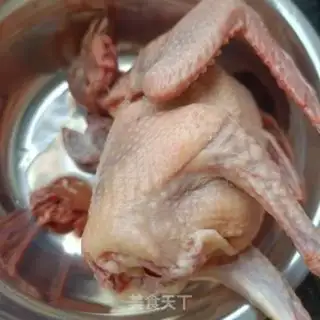 Make Five fingers of peach pigeon soup step 0