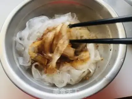 Make ♪ ♪ ♪ ♪ Lotus bouquet powdered eggs ♪ step 1