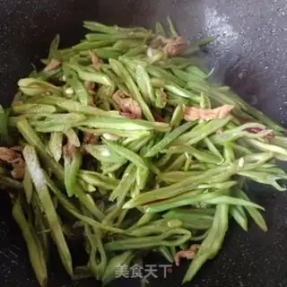 Make Scrawny sauce, soybeans step 4