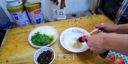 Make Sour soup step 1