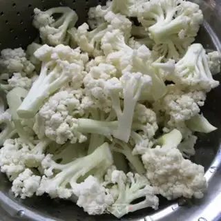 Make Garlic spicy sauce step 0
