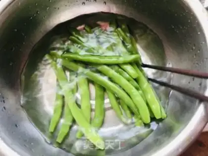 Make Garlic beans step 4