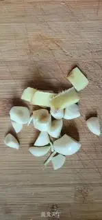 Make Bean petal sauce with fish step 4
