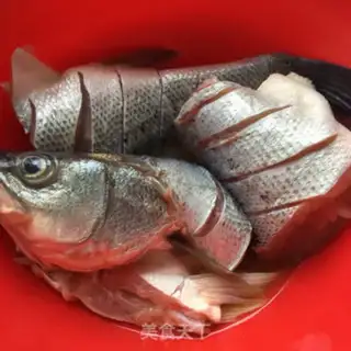 Make Red burning sea bass step 0