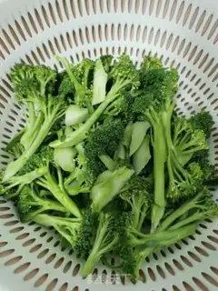 Make The broccoli step 1