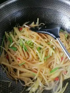 Make Spicy potatoes step 3